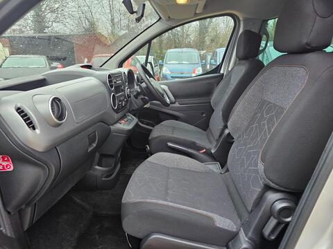 Peugeot Partner Tepee view 8