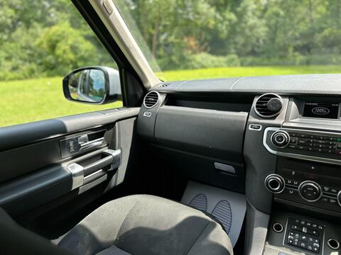 Land Rover Discovery view 33