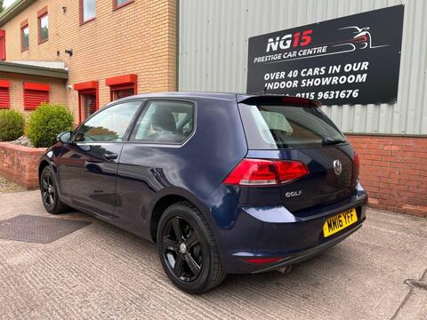 Volkswagen Golf view 8