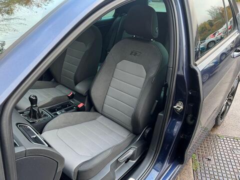 Volkswagen Golf view 18