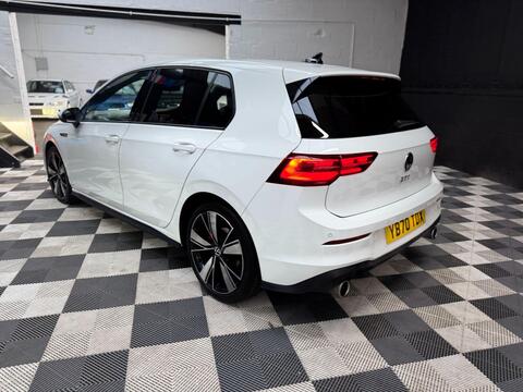 Volkswagen Golf view 17