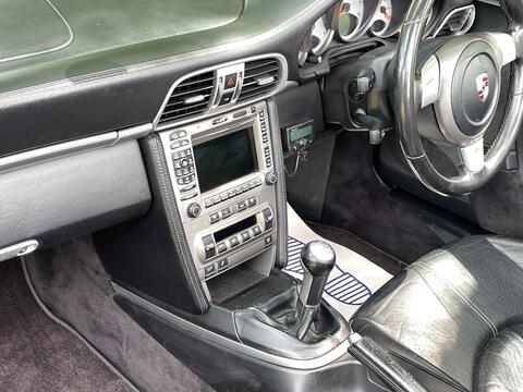 Porsche 911 view 45