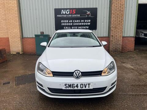 Volkswagen Golf view 3