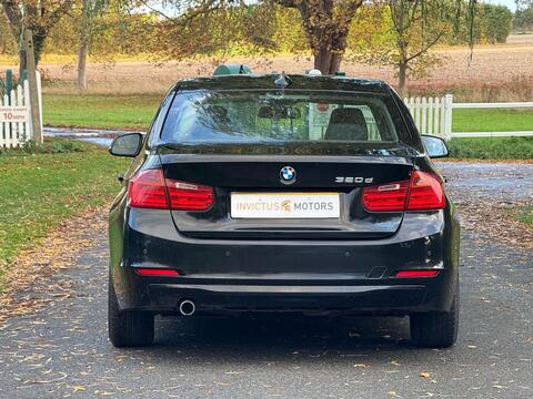 BMW 3 Series view 3