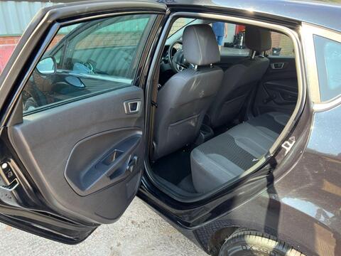 Ford Fiesta view 12