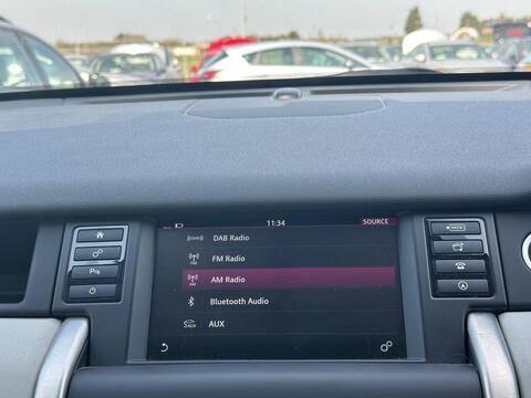 Land Rover Discovery Sport view 17