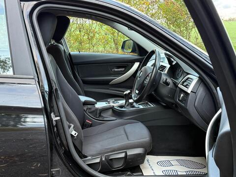 BMW 3 Series view 5