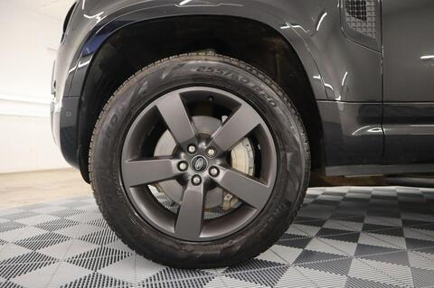 Land Rover Defender view 52