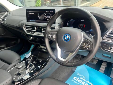 BMW X3 view 24