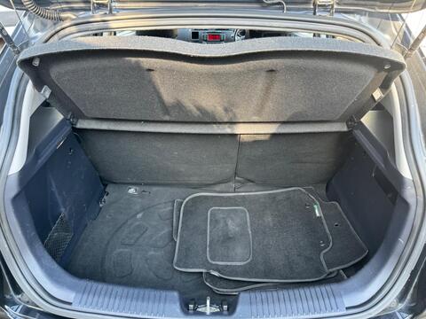 Kia Rio view 27