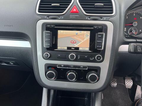 Volkswagen Scirocco view 18