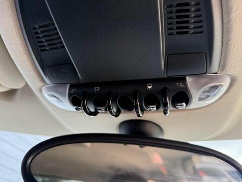 Mini Countryman view 30