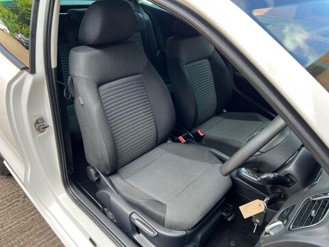 Volkswagen Polo view 12