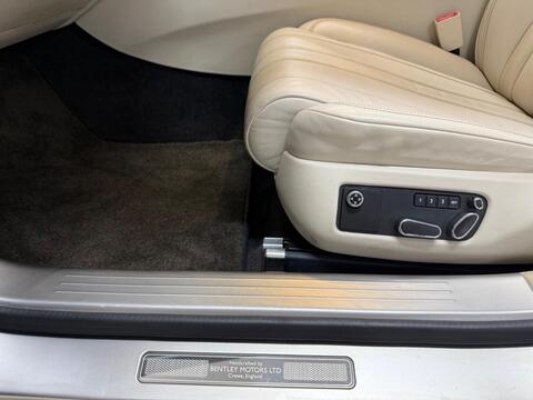 Bentley Flying Spur view 50