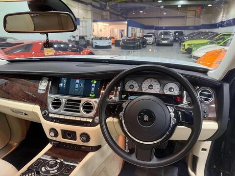 Rolls-Royce Ghost view 25