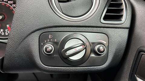 Ford Galaxy view 26