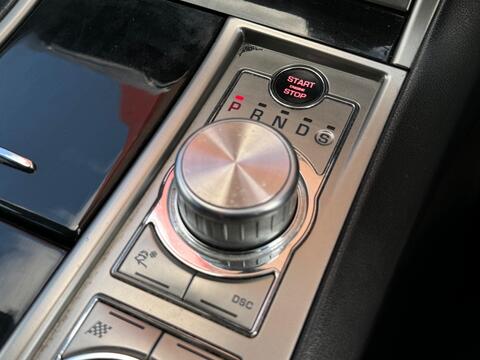 Jaguar XF view 42