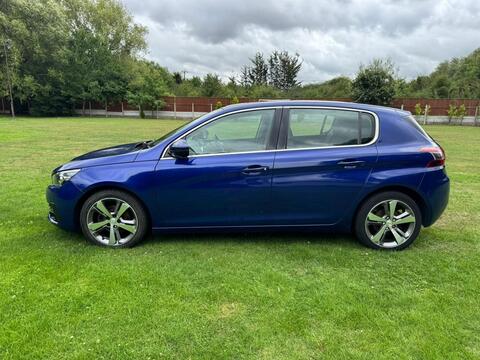 Peugeot 308 view 8