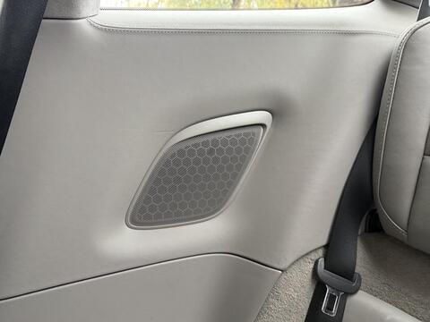 Porsche 911 view 48