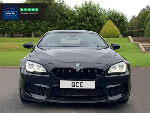 BMW M6 view 3