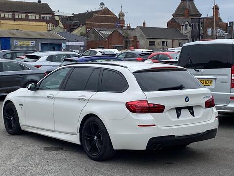 BMW 5 Series view 3