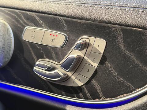 Mercedes-Benz E Class view 24