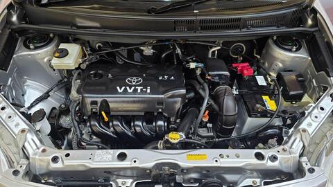 Toyota Raum view 35