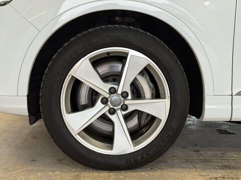 Audi Q7 view 50