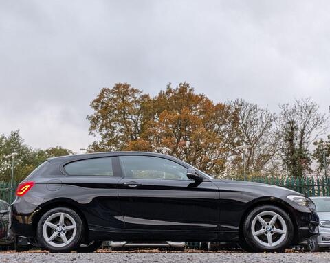 BMW 1 Series view 11