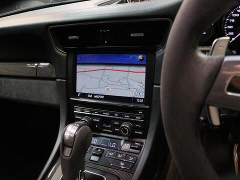 Porsche 911 view 50