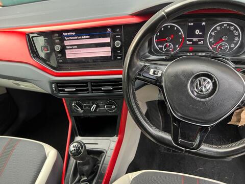 Volkswagen Polo view 18