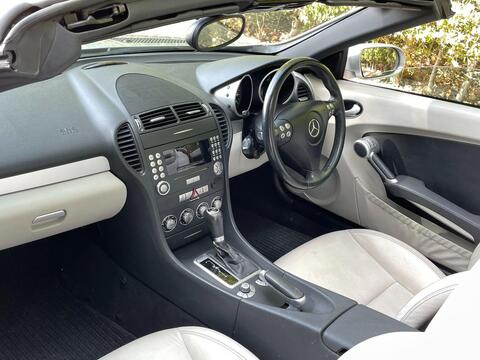 Mercedes-Benz SLK view 32