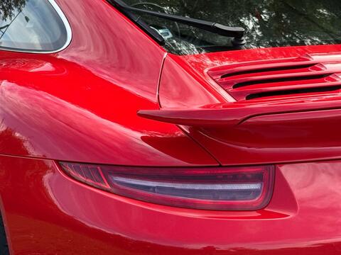 Porsche 911 view 66