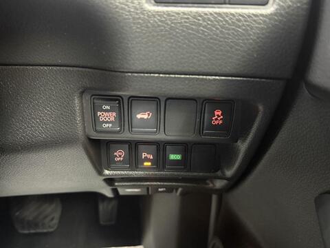 Nissan X-Trail view 38