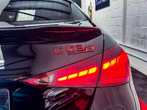 Mercedes-Benz C-Class view 32