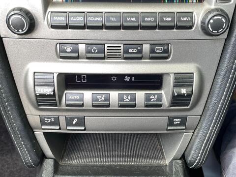 Porsche 911 view 36