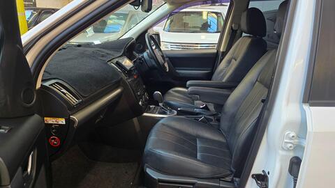 Land Rover Freelander view 12