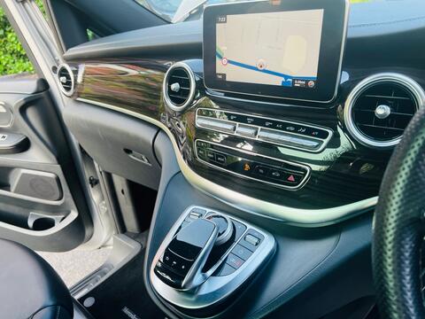 Mercedes-Benz V-Class view 48