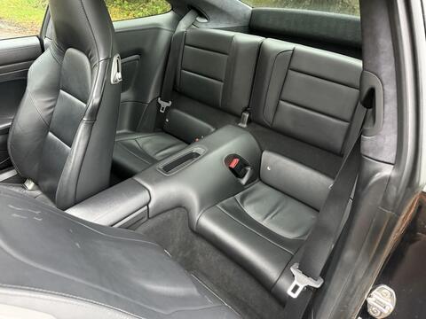 Porsche 911 view 34