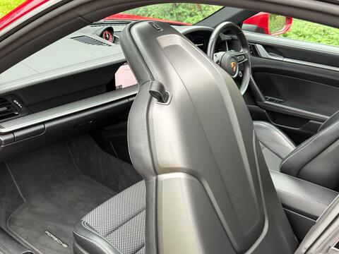 Porsche 911 view 50