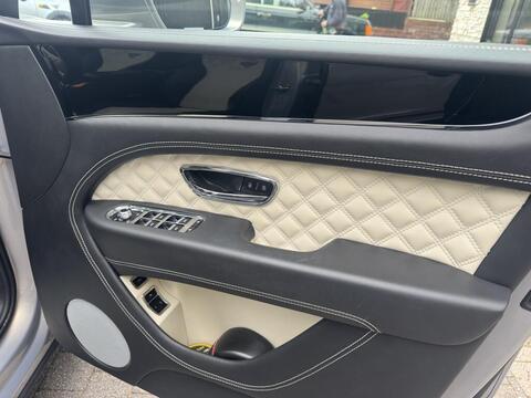 Bentley Bentayga view 17