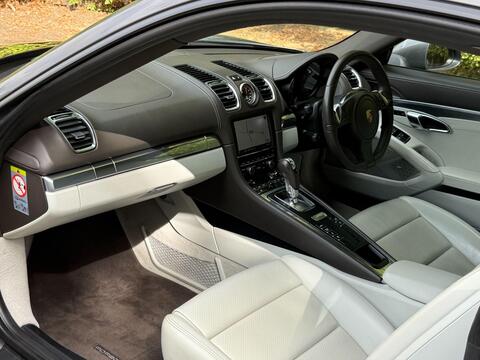 Porsche Cayman view 15