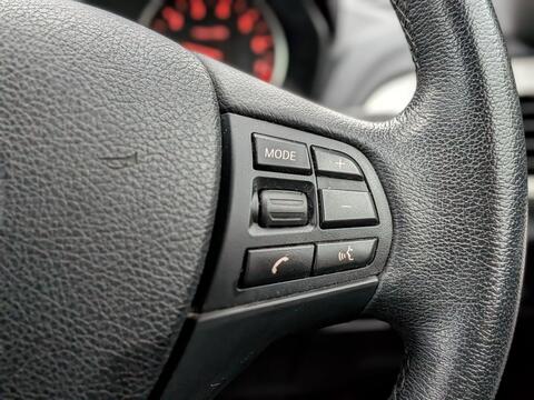 BMW 1 Series view 21