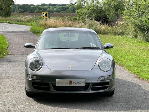 Porsche 911 view 2