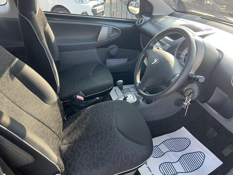 Peugeot 107 view 14