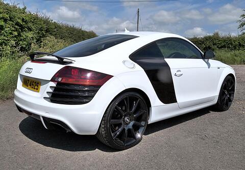 Audi TT view 3