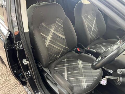 Vauxhall Corsa view 12