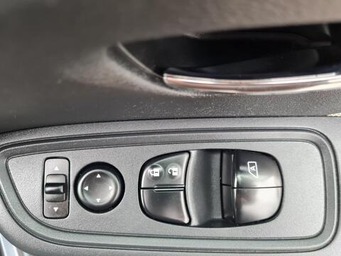 Nissan Micra view 53