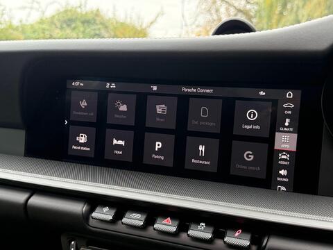 Porsche 911 view 47