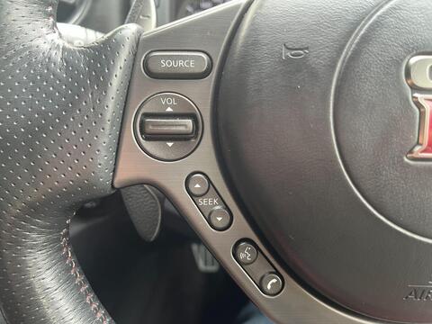Nissan GT-R view 14